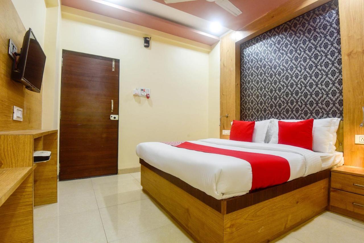 Oyo 60773 Ruchita Loadging & Boarding Hotel Mumbai Exterior photo